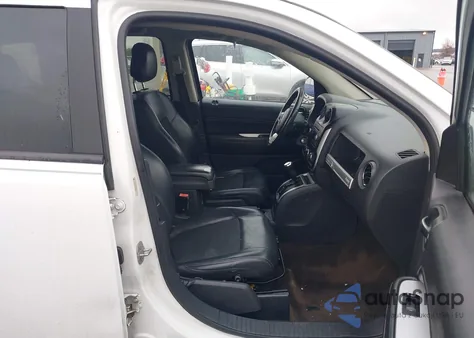 2016 Jeep Compass Latitude из США, поврежденный, VIN 1C4NJCEB5GD655529